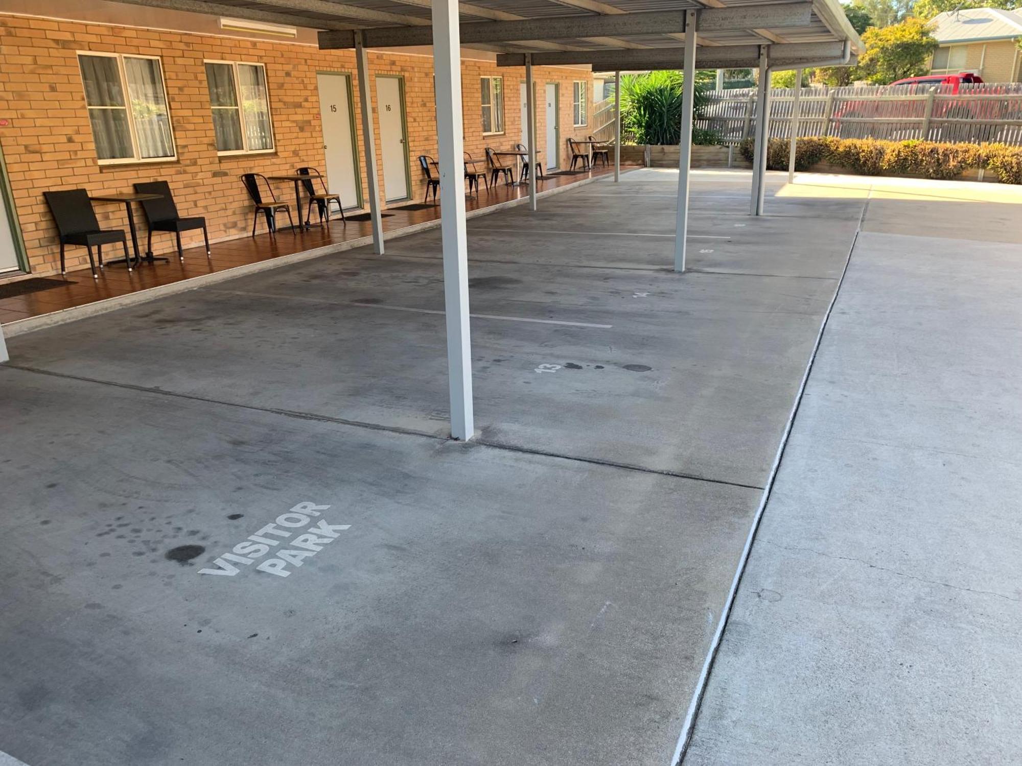 Raintree Motel Biloela Exteriör bild